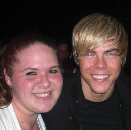 Taylor Payne Photo 14