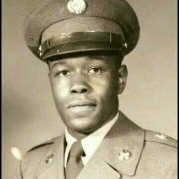 Reginald Banks Photo 33