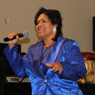 Sylvia Walker Photo 38