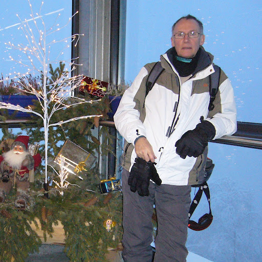 Frank Wilkinson Photo 15