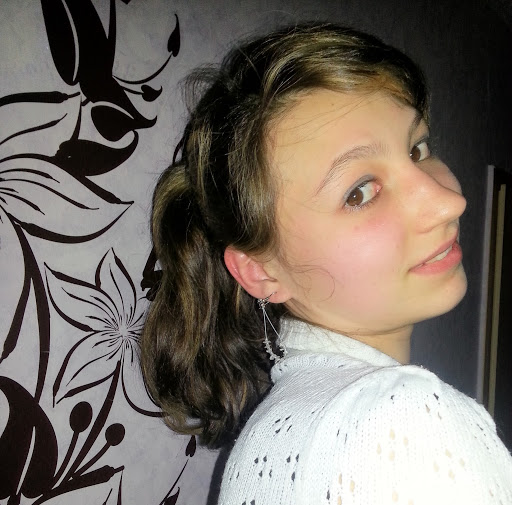 Anna Knopf Photo 1