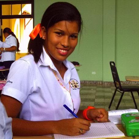Angelica Rueda Photo 27