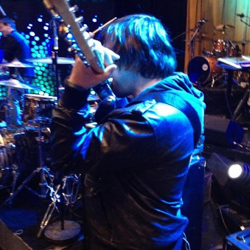 Thom Daugherty Photo 9