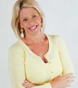 Sarah Martin Photo 16