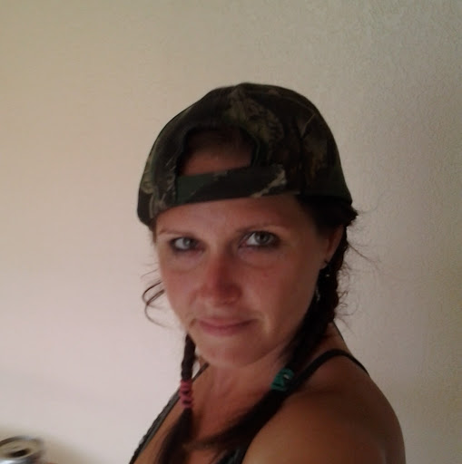 Christina Howe Photo 10
