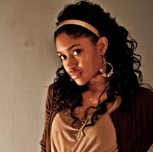April Brooks Photo 37
