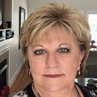 Carolyn Armstrong Photo 31