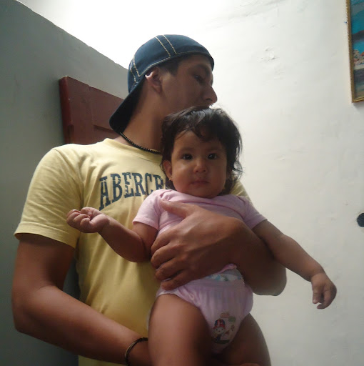 Carlos Leon Photo 19