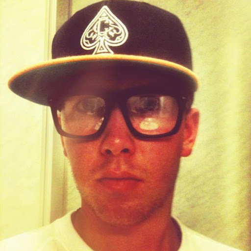 Alexander Andersen Photo 24