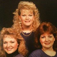Linda Hendrickson Photo 24