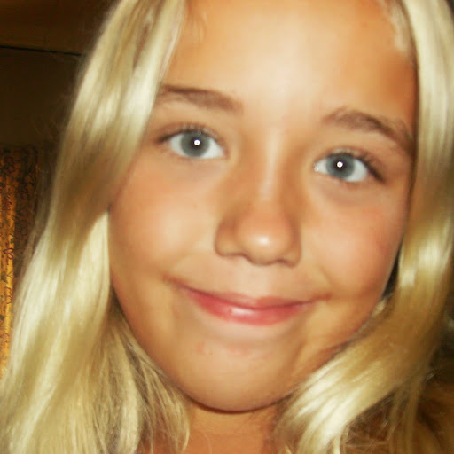 Alexis Fowler Photo 33