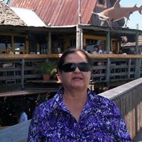 Elizabeth Moller Photo 5
