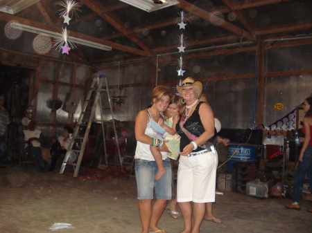 Deborah Barrett Photo 26