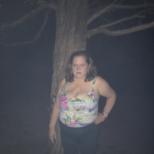 Elizabeth Huffman Photo 38