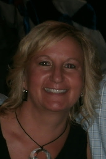 Julie Mcgee Photo 12