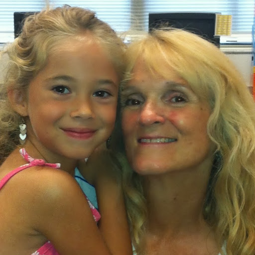 Debra Mueller Photo 38