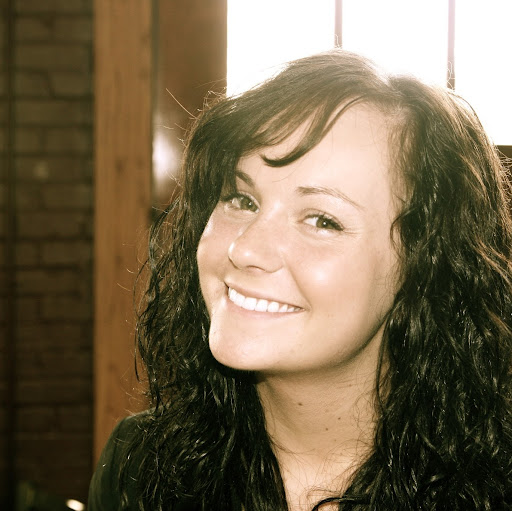 Carolyn Hunter Photo 31