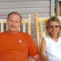 Linda Neeley Photo 15
