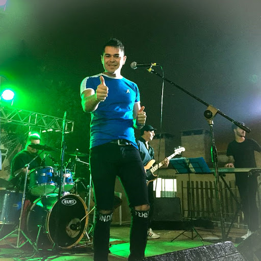 Marc Luna Photo 29