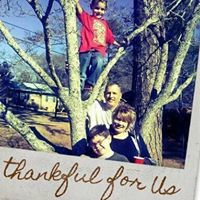 Julie Kearns Photo 37