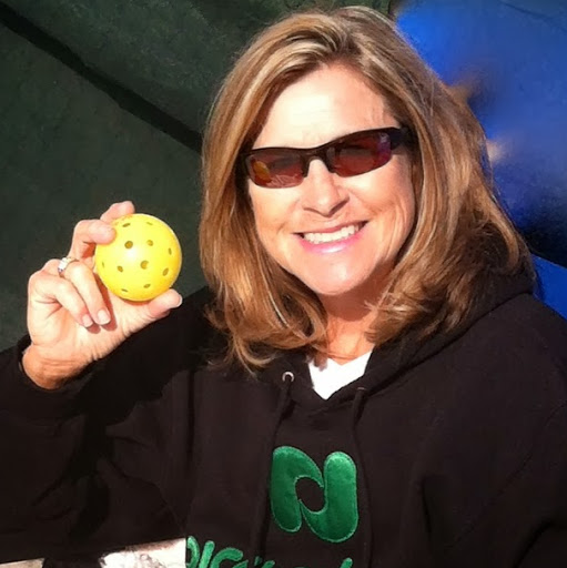 Anne Reynolds Photo 28