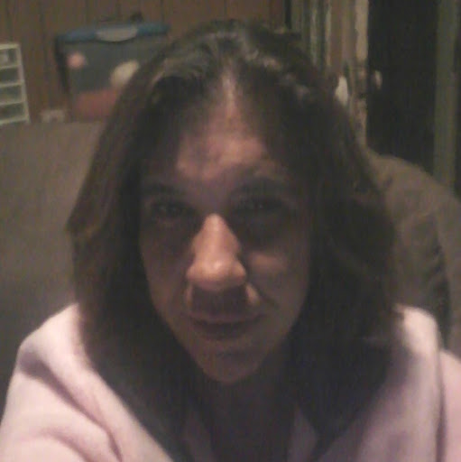 Angie Perry Photo 3