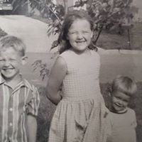 Deborah Little Photo 25