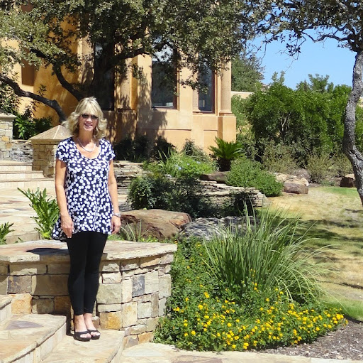 Kimberly Howell Photo 33