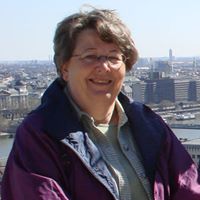Suzanne Stiles Photo 26