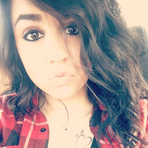 Mercedes Gonzalez Photo 12