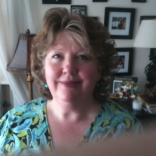 Elizabeth Barnhill Photo 28