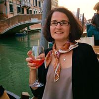 Barbara Stapleton Photo 26