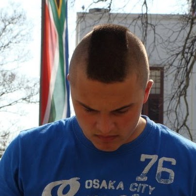 Sam Lowe Photo 42