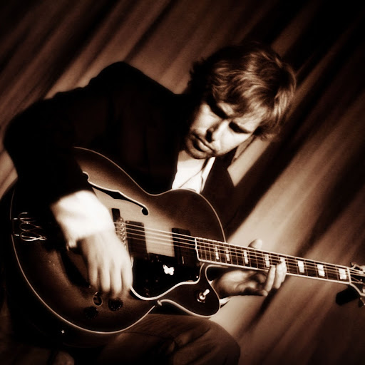 Aaron Hopper Photo 33