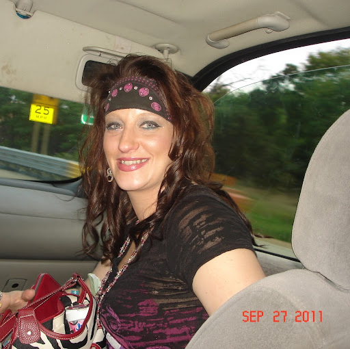 Amanda Caudill Photo 36