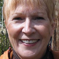 Sharon Richards Photo 29