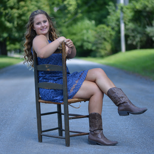 Sarah Harter Photo 6