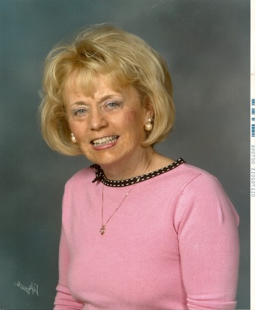 Linda Shelley Photo 18