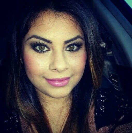 Maria Araiza Photo 7
