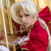 Helena Douglas Photo 21