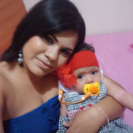 Zenaida Torres Photo 26