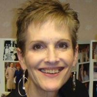 Sarah Hensley Photo 42