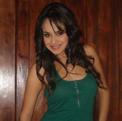 Alana Lane Photo 28