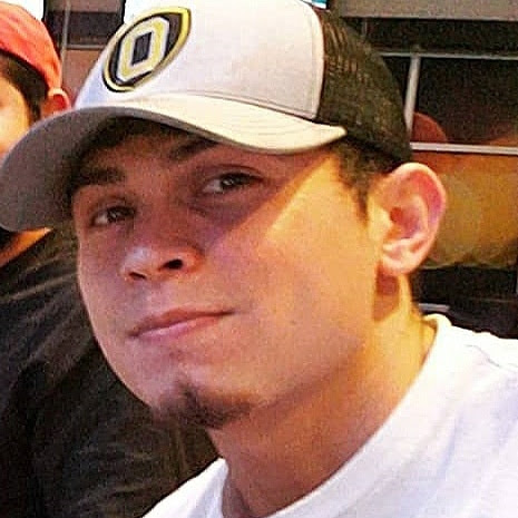 Frankie Gomez Photo 24