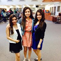 Lily Flores Photo 9