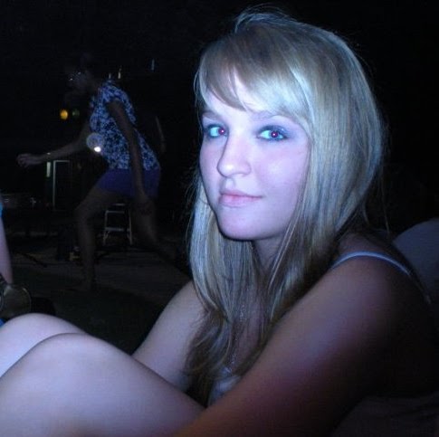 April Baldwin Photo 10