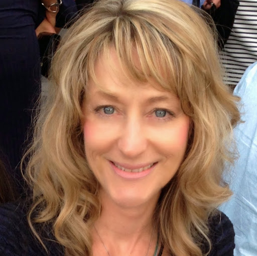 Vicki Anderson Photo 26