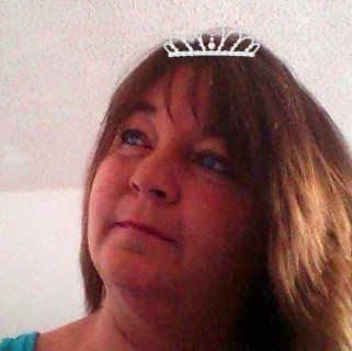 Paula Bain Photo 25