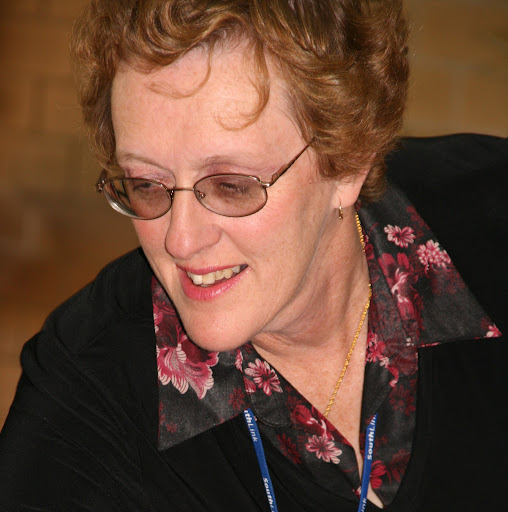 Helen Cox Photo 29