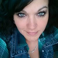 Janelle Peterson Photo 33